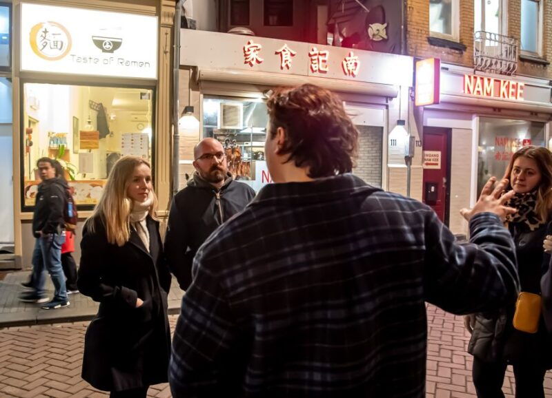 amsterdam-red-light-district-exclusive-night-tour