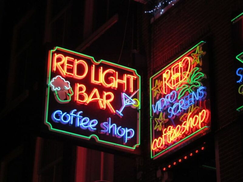 amsterdam-red-light-district-exclusive-night-tour