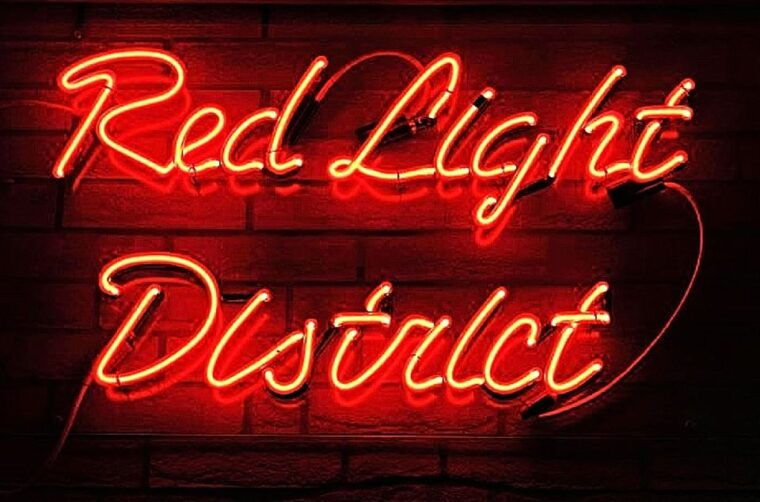amsterdam-red-light-district-exclusive-night-tour