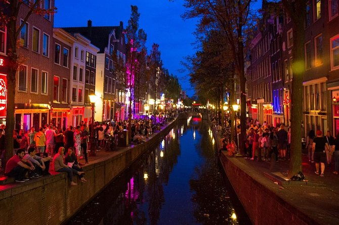 amsterdam-red-light-district-group-tour