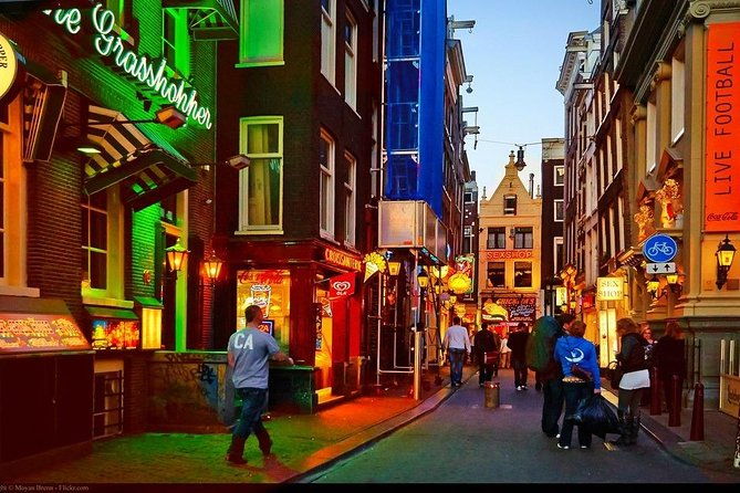 amsterdam-red-light-district-group-tour