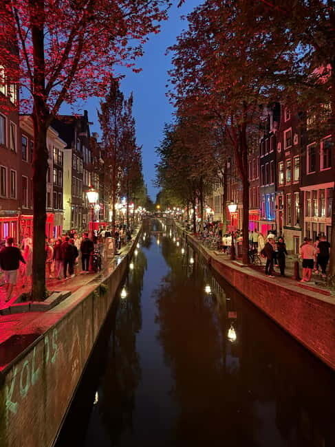 Amsterdam: Red Light District hidden history - A Detailed Look at the Amsterdam Red Light District Hidden History Tour