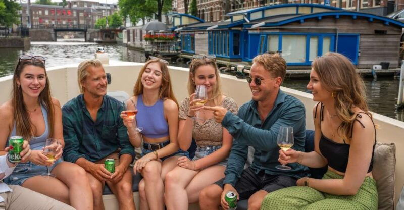 amsterdam-red-light-district-pub-crawl-and-booze-boat-tour