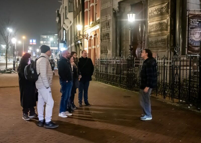 amsterdam-red-light-district-tour-3