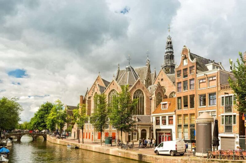 Amsterdam: Red Light District Tour in English or German - What to Expect from a 2-Hour Guided Walk