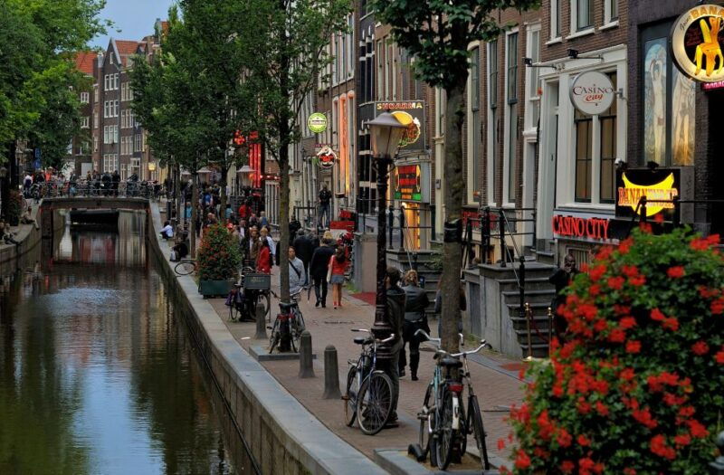 amsterdam-red-light-district-tour-with-a-local-guide
