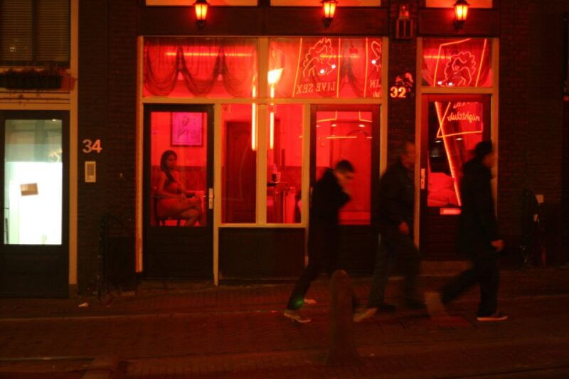 amsterdam-red-light-district-tour-with-a-local-guide