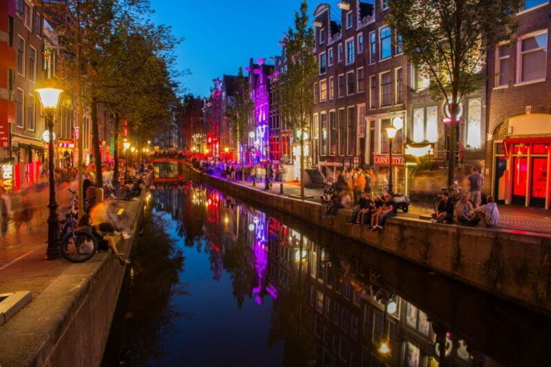 amsterdam-red-light-district-walking-tour-2
