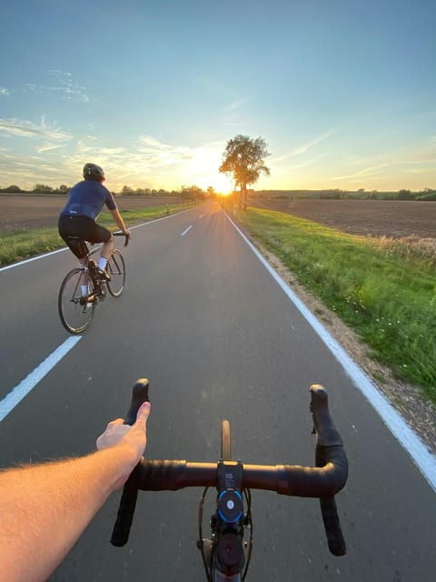 amsterdam-road-bike-rental-with-self-guided-tour