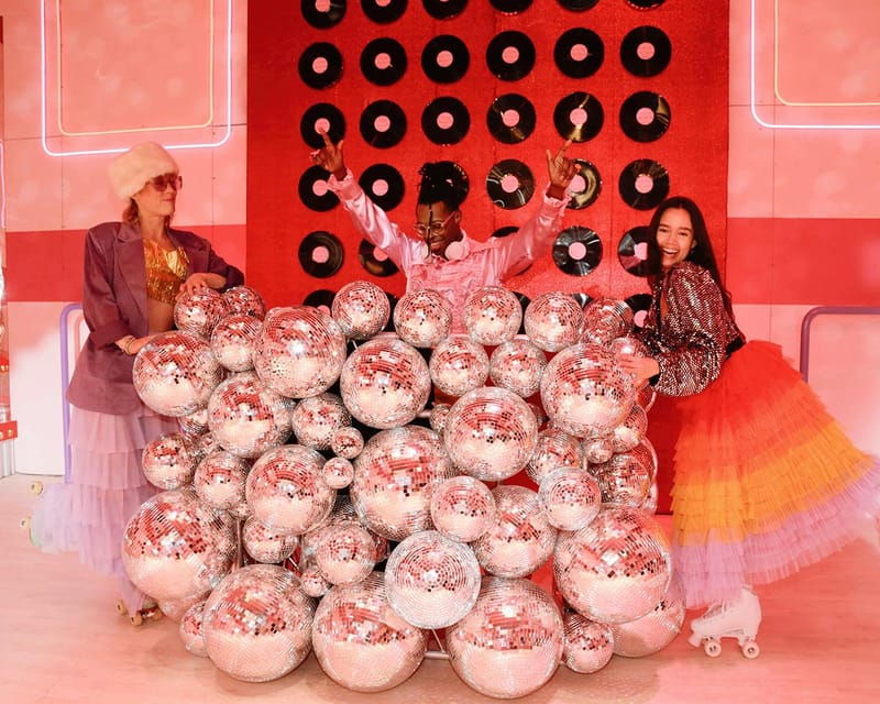 amsterdam-roller-dreams-amsterdam-nightlife-experience