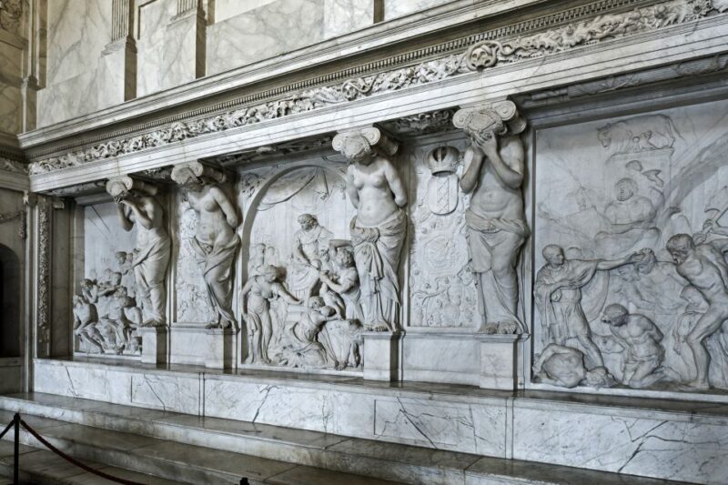 Amsterdam: Royal Palace Entry Ticket + Audio guide - Key Points