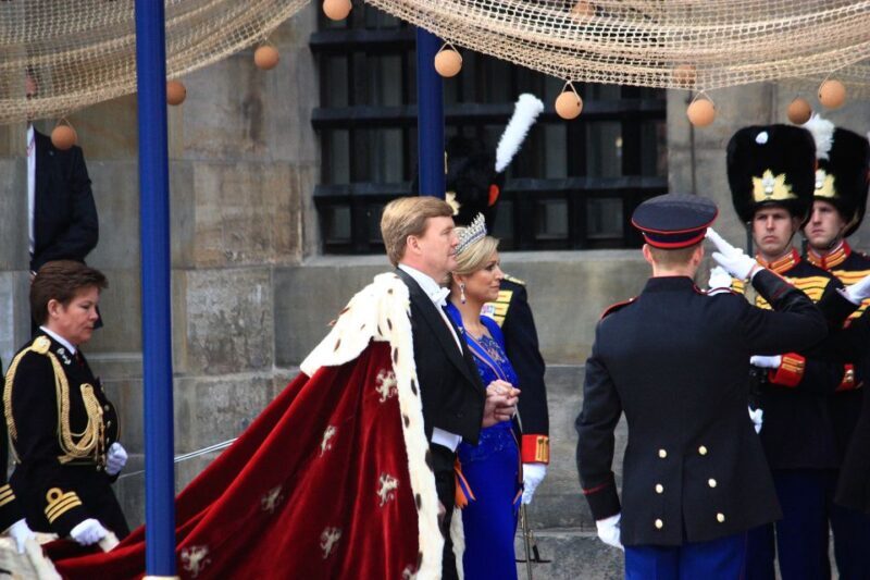 Amsterdam: Royal Palace Entry Ticket + Audio guide - Who Will Enjoy This Experience?