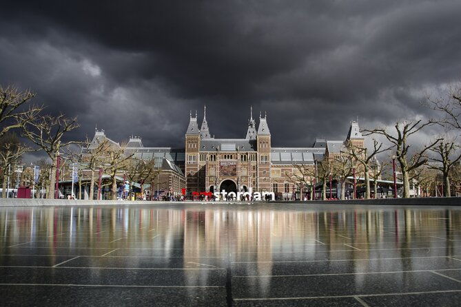 amsterdam-scavenger-hunt-and-highlights-self-guided-tour