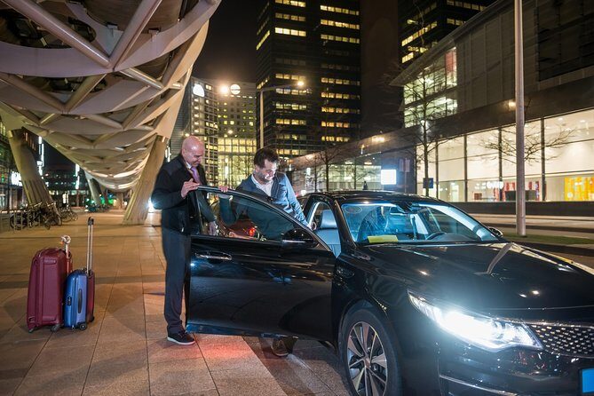 Amsterdam Schiphol Airport (AMS) Departure transfer from Amsterdam City - A Practical Look at the Amsterdam Schiphol Airport Departure Transfer