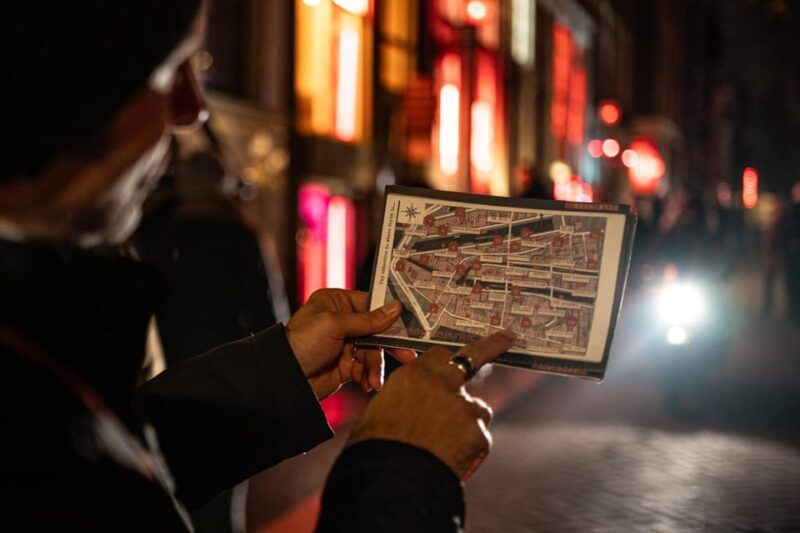 amsterdam-self-guided-red-light-district-pub-crawl-mystery