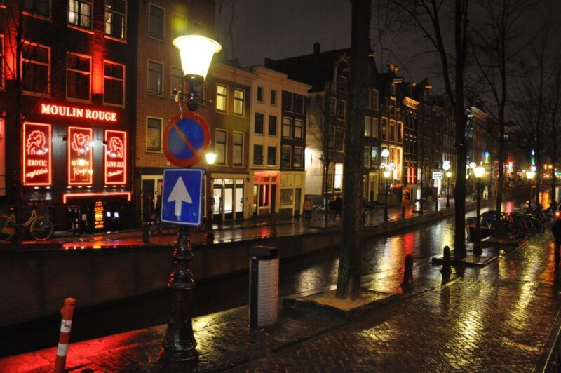 amsterdam-sex-drugs-and-freedom-walking-tour