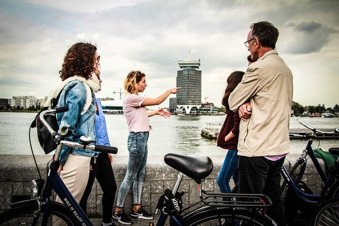 amsterdam-small-group-bike-tour-with-canal-cruise-drinks-cheese
