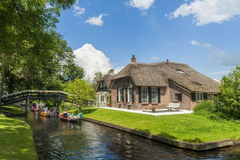 amsterdam-small-group-or-private-tour-to-giethoorn-lunch