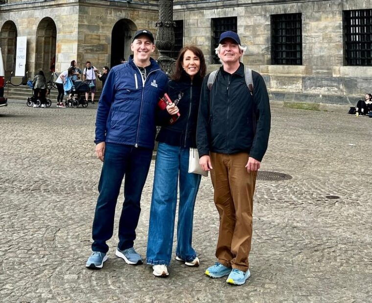 amsterdam-small-group-walking-tour-with-fun-guide