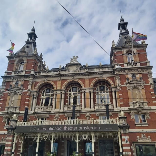 amsterdam-spanish-tour-unmasking-the-redlight-district