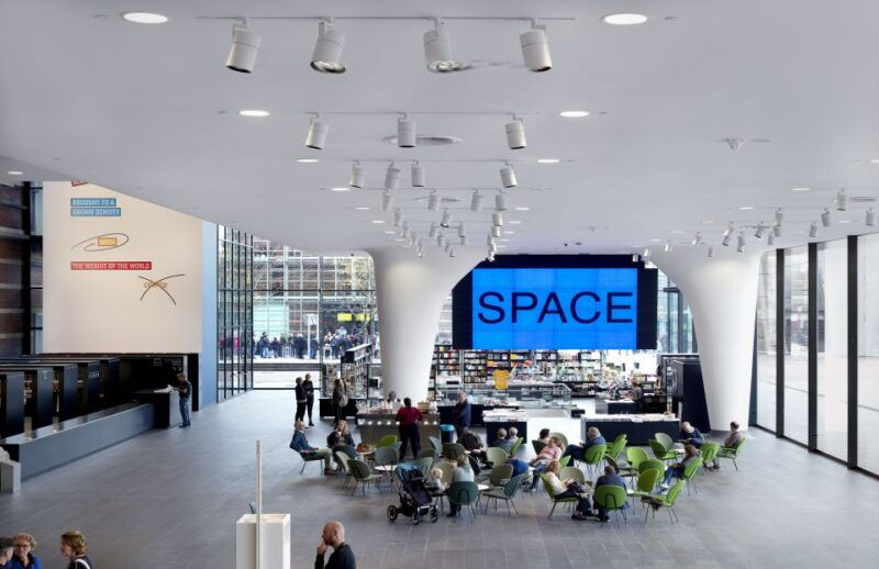 amsterdam-stedelijk-museum-and-1-hour-canal-cruise