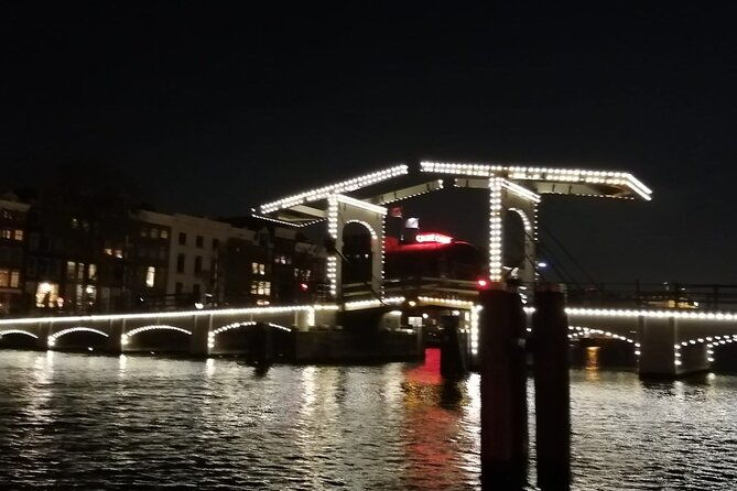 amsterdam-the-bulldog-boat-winter-smoke-friendly-cruise