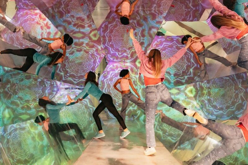 amsterdam-the-upside-down-museum-entrance-ticket