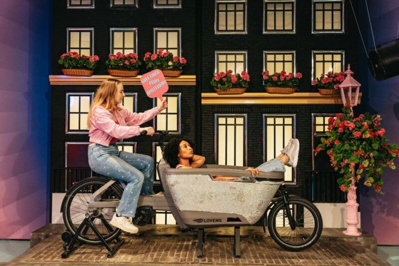 amsterdam-the-upside-down-museum-entrance-ticket