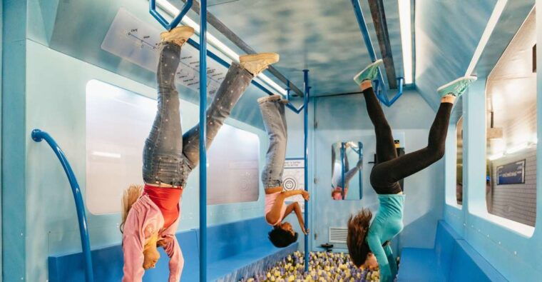 amsterdam-the-upside-down-museum-entrance-ticket