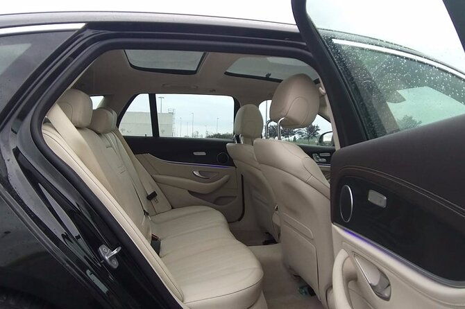 amsterdam-to-amsterdam-schiphol-airport-ams-departure-private-transfer