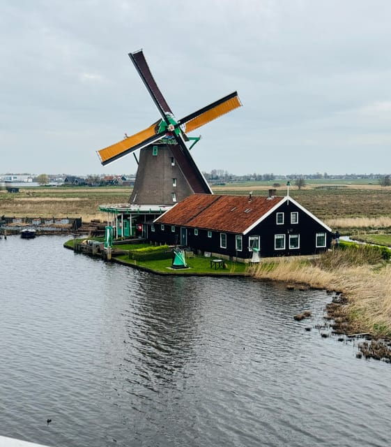 amsterdam-to-keukenhof-zaanseschans-private-tour
