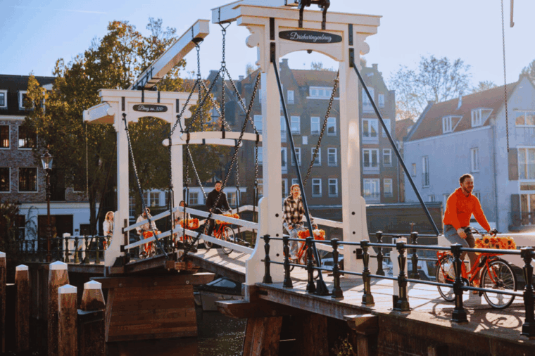 amsterdam-top-highlights-guided-bike-tour-en-de-es-fr-it-cn