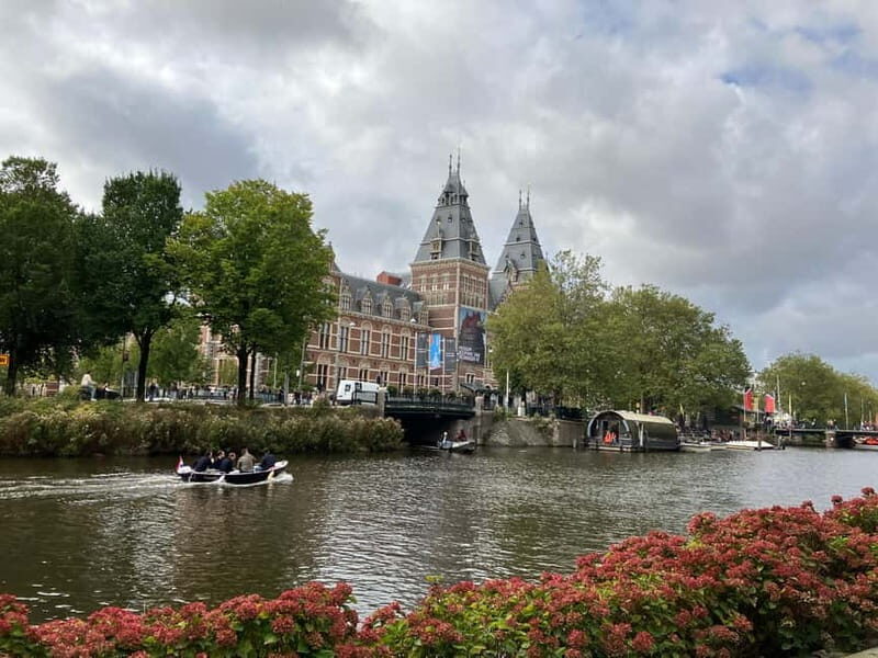 Amsterdam: Tour, Rijksmuseum & City walking in Japanese - Walking Through Amsterdam: From Art to Vibrant Streets