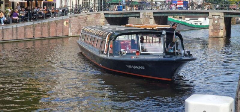 amsterdam-traditional-canal-cruise-with-bar-on-board