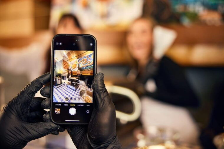 amsterdam-traditional-dutch-syrup-waffle-making-workshop-2