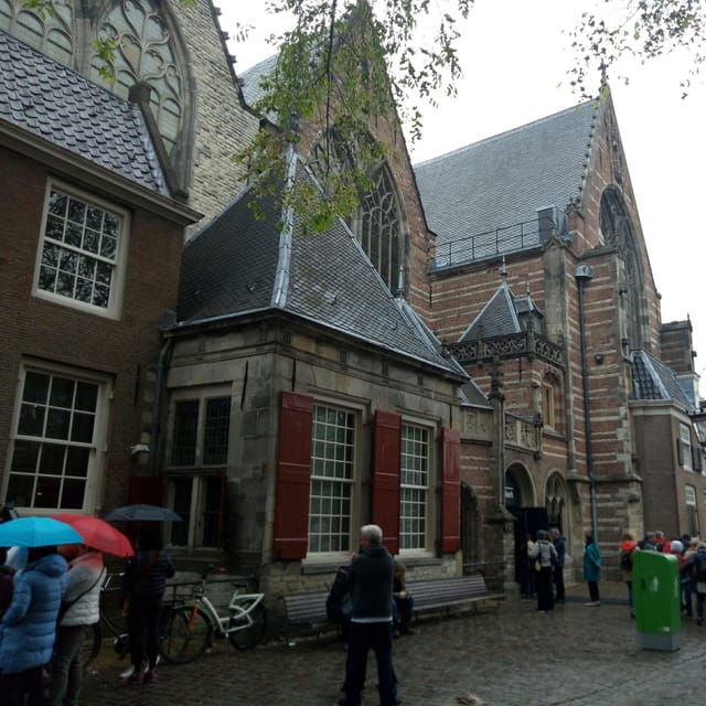 amsterdam-unveiling-the-secrets-redlight-district-tour