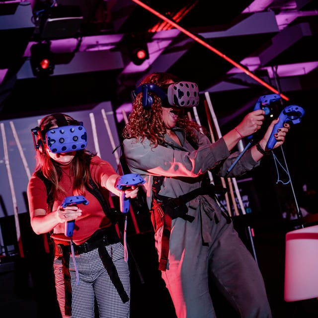 amsterdam-vr-game-park-free-roaming-experience