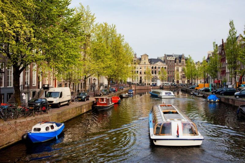 amsterdam-walking-tour-and-canal-cruise
