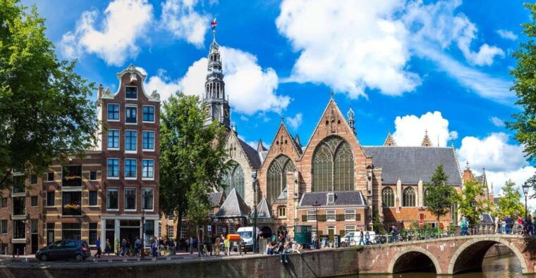 amsterdam-walking-tour-for-couples