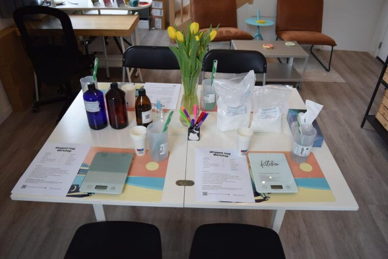 amsterdam-whip-sip-whipped-soap-making-workshop
