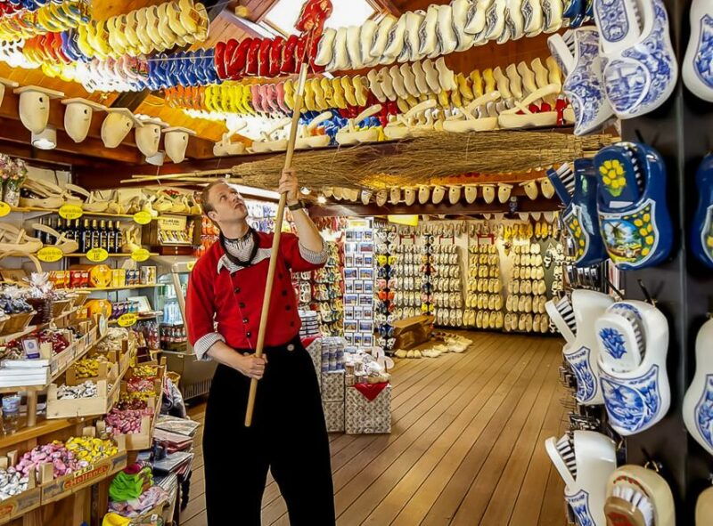 amsterdam-zaanse-schans-edam-volendam-marken-bus-tour