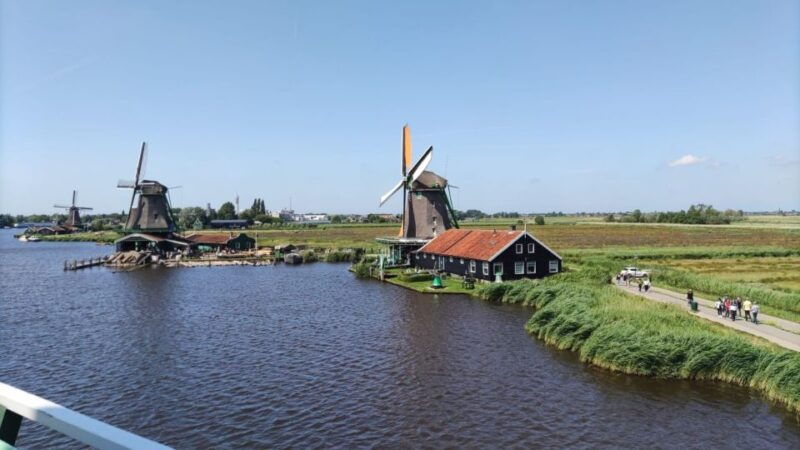 amsterdam-zaanse-schans-windmills-bike-tour-with-guide