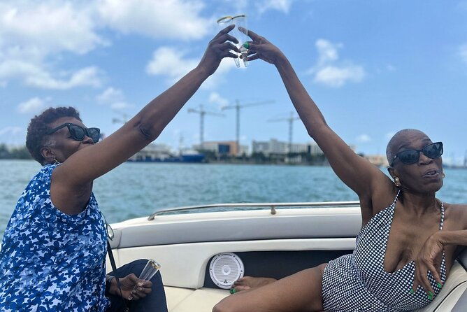 amusing-private-boat-tour-champagne-sandbars-floating-mat