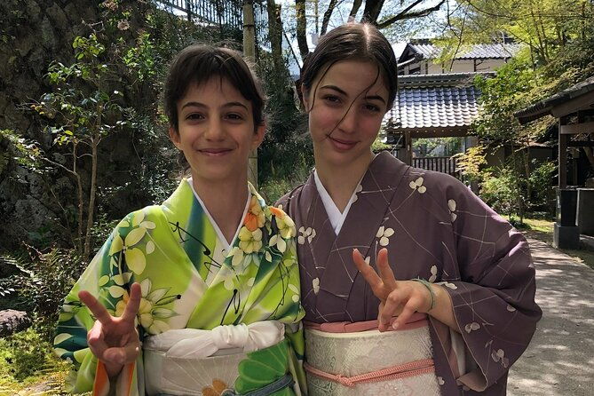 an-amazing-set-of-cultural-experience-kimono-tea-ceremony-and-calligraphy