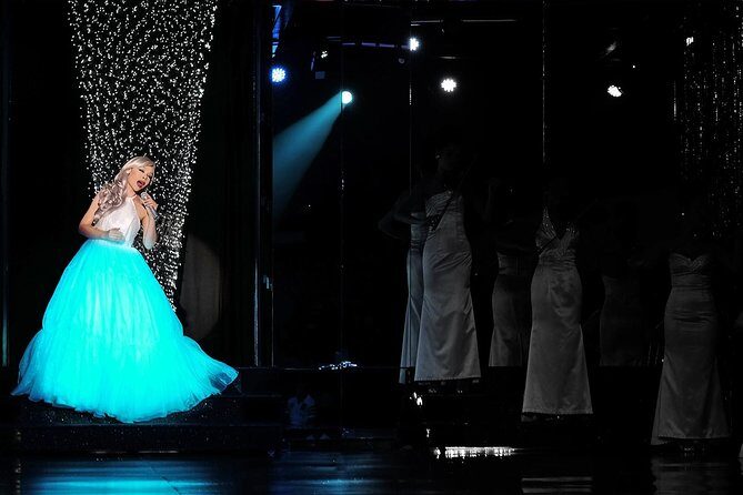 An evening at Bangkoks Calypso Cabaret - What the Tour Includes