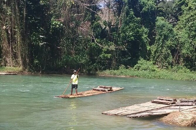 an-evening-on-the-lagoon-martha-rafting-luminous-lagoon-and-falmouth-highlight