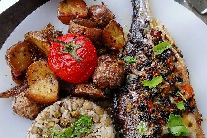 an-unforgettable-evening-authentic-portuguese-dinner-in-porto