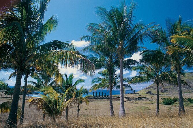 anakena-and-rapa-nui-culture-in-easter-island
