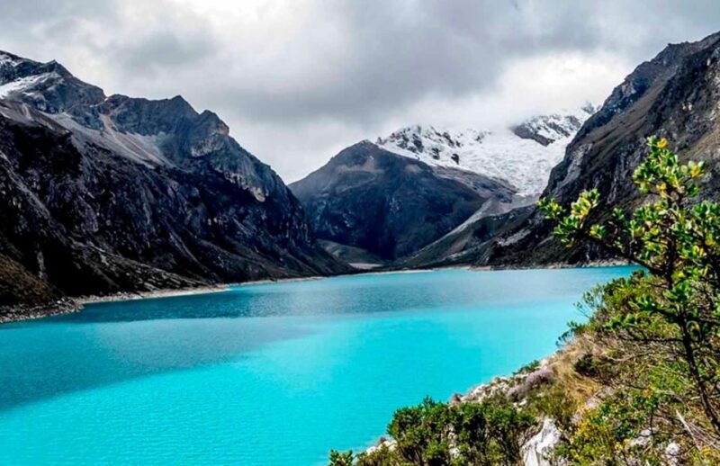 ancash-trekking-to-paron-lagoon-with-entrance-full-day-2