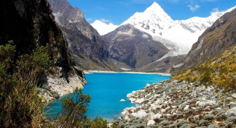 ancash-trekking-to-paron-lagoon-with-entrance-full-day-2